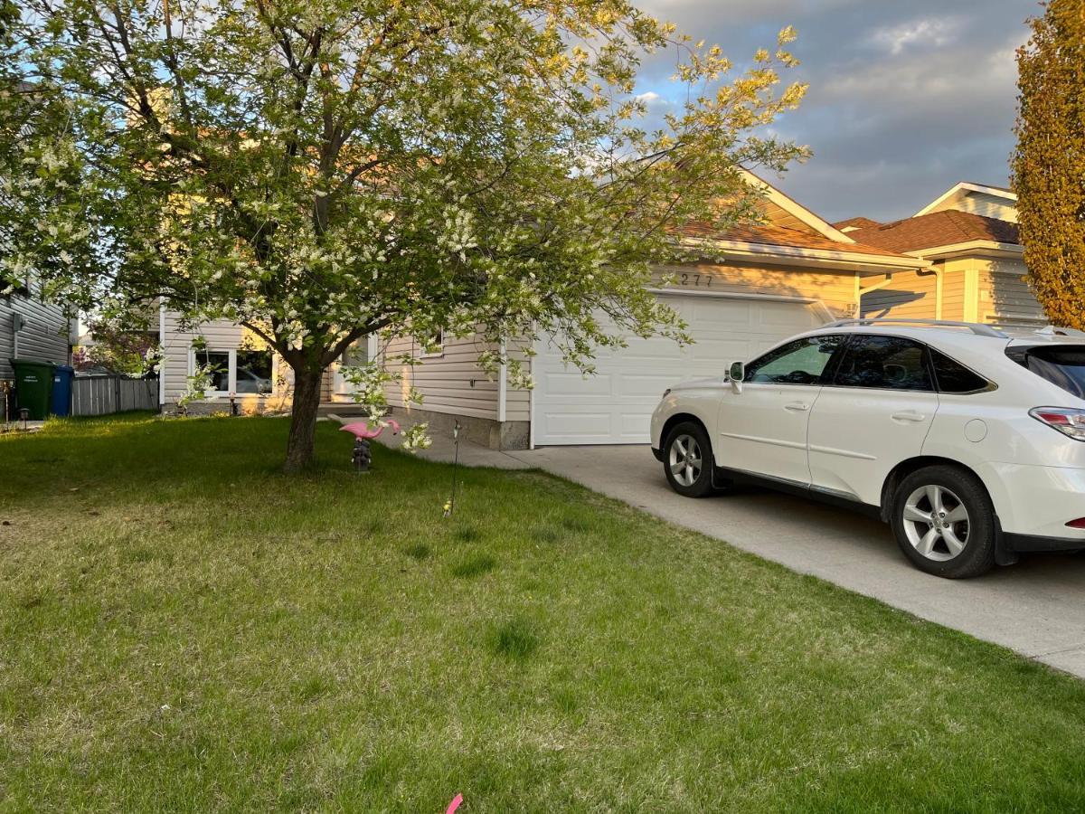 Apartamento Citadel community! YYC Exterior foto